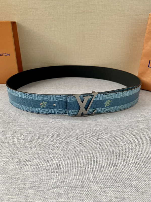 激安ルイヴィトンベルト着用イメージ